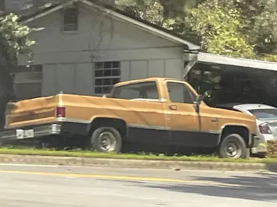 Chevrolet Square Body - 1980’s two tone beige and black