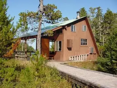 Kah sheets lake cabin44