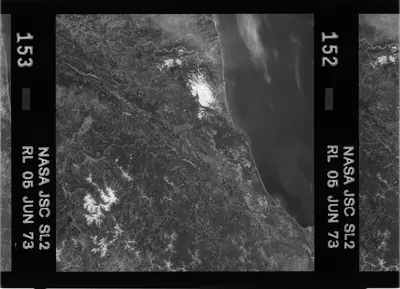 SL2-5-152 - View of Earth