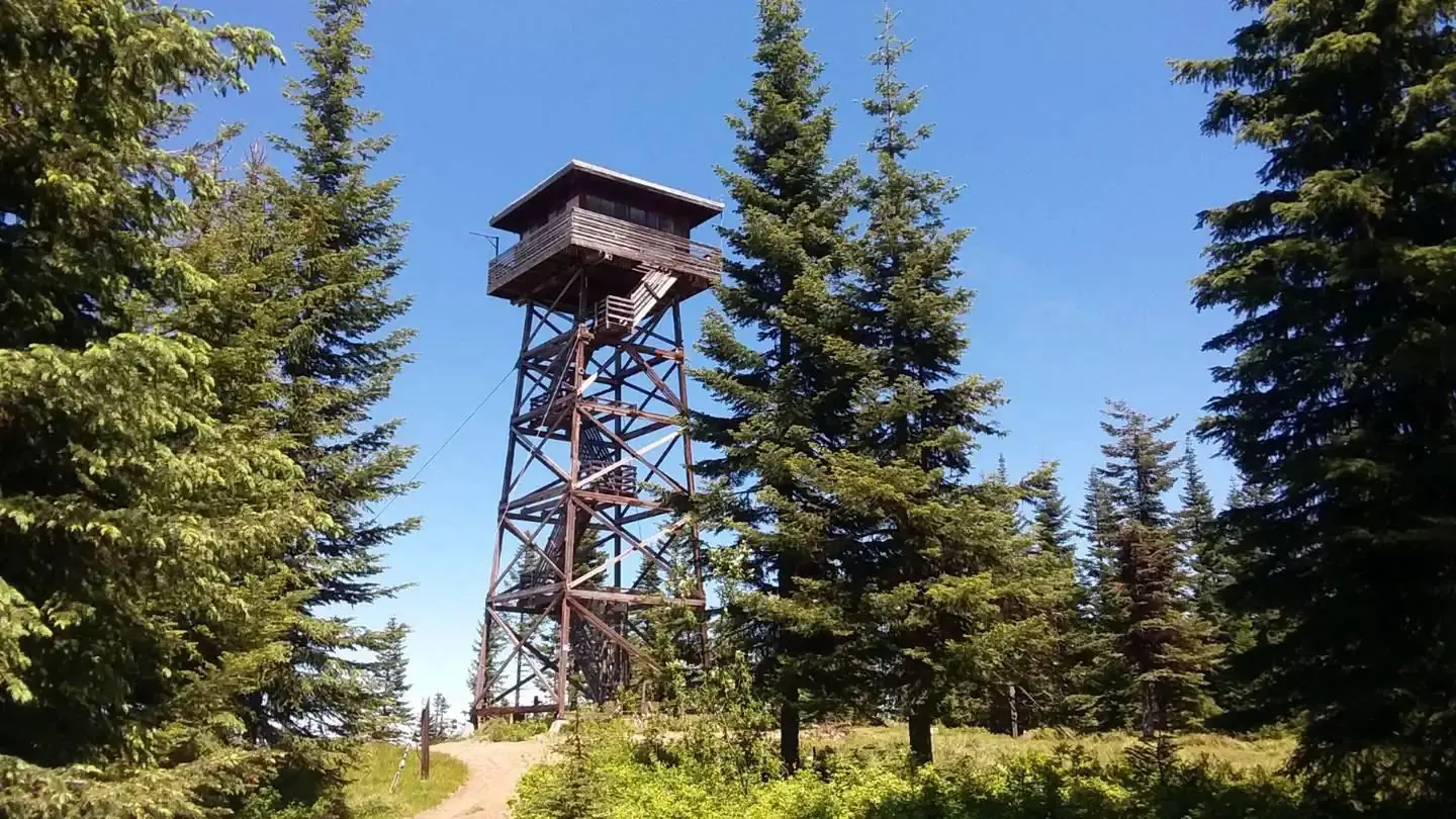 View of the lookout from below.