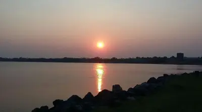 Lakeside Drive at sunset