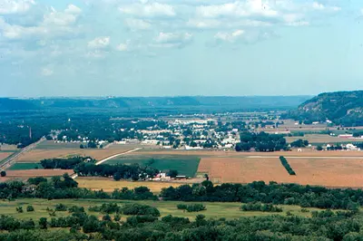 Prairie du Chien from Wyalusing State Park (telephoto)