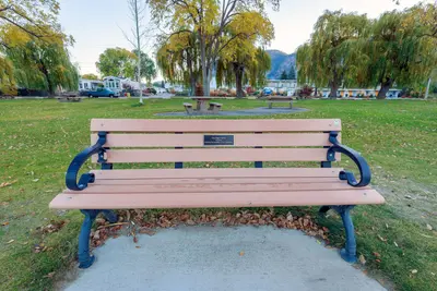 Long shot of the bench (OpenBenches 2756)