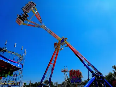 Freak Out - panoramio (3)