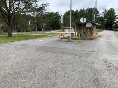 Dog Creek Gatehouse