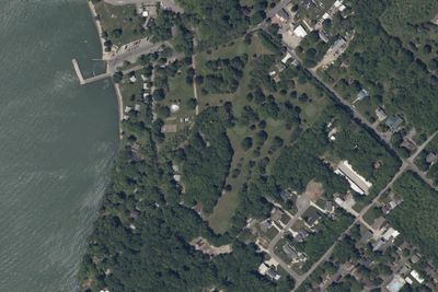 Saunders Cottages and Golf Course