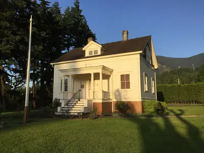Cascade Locks Historical Museum (2017-05-28 ), 05