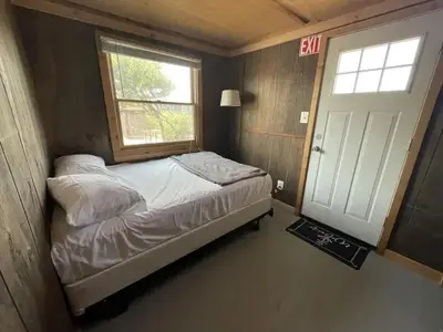 Beach house second bedroom.