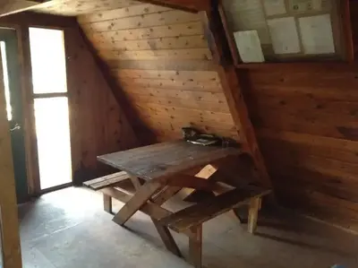 Sevenfathom bay cabin1