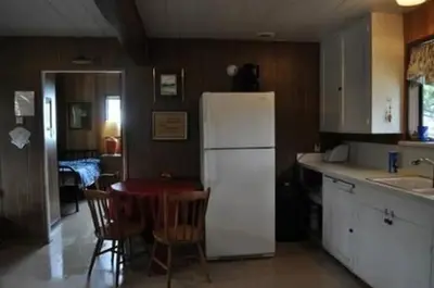 Poso Guard Station Cabin