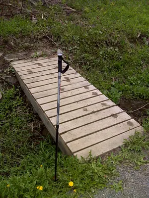 FLT O1 19.6 mi -Puncheon over ditch at Shackham Rd, 10' long, 2x6x30 deck boards, four 2x6 stringers - panoramio