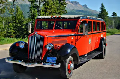"Red bus company" Jammer @ Marias Pass MT. - panoramio
