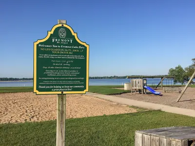 Fremont Lake Park sign