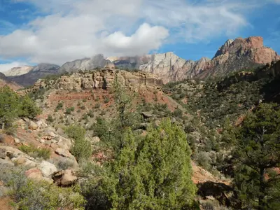Hiking the Chinle Trail - panoramio