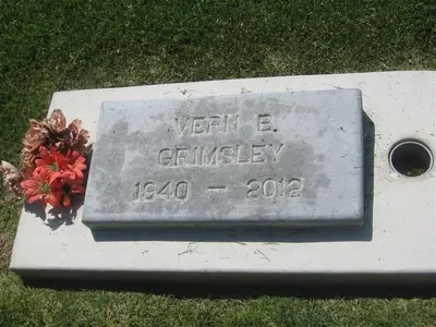 Tombstone for Vern Bennom Grimsley