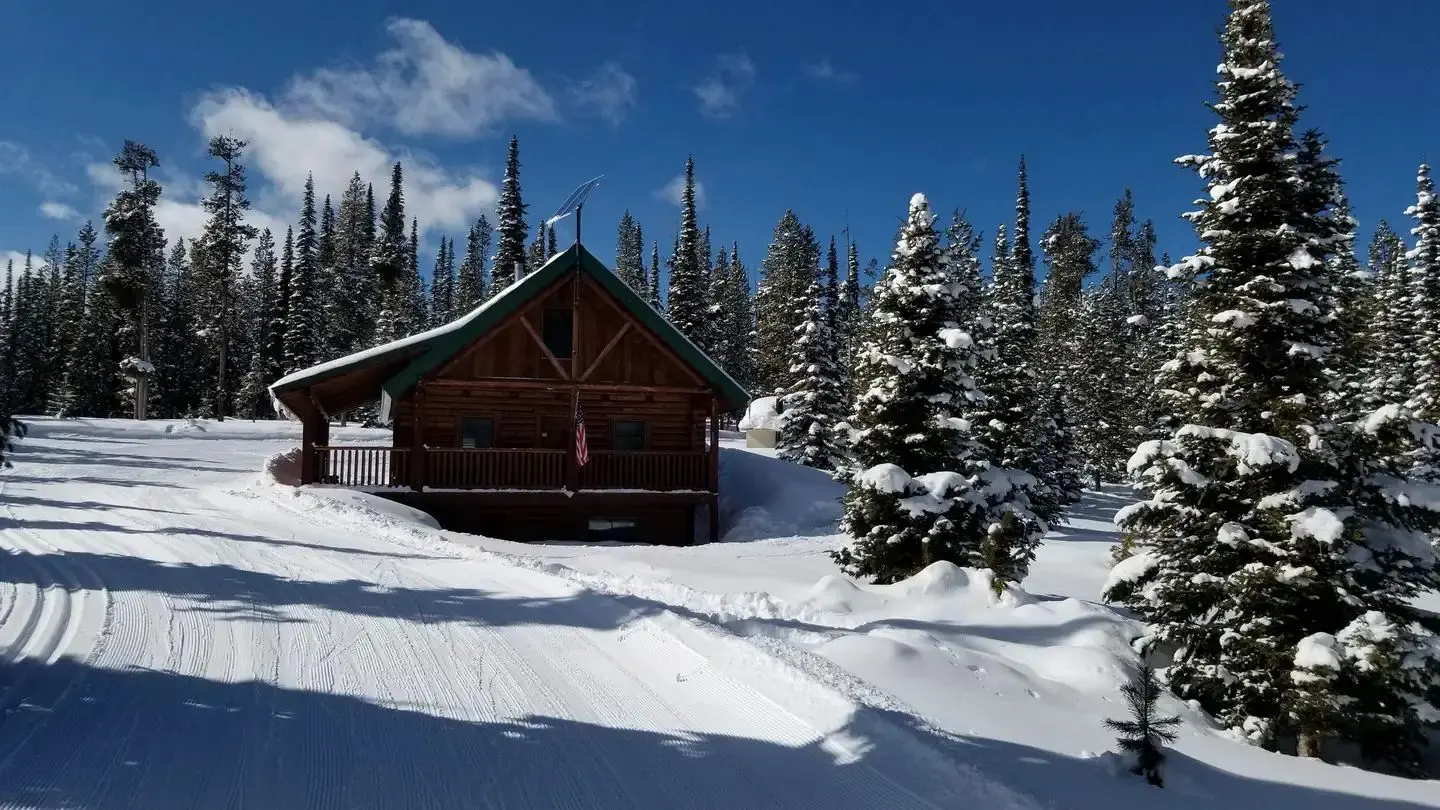 Gordon Reese cabin approach