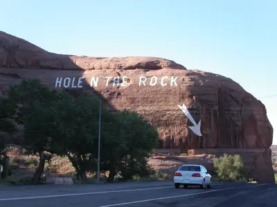 Hole N' The Rock - panoramio