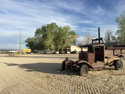 2015-04-29 18 29 47 Old truck and buildings in Dyer, Nevada