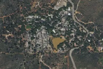 Pinezanita