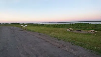Deh Cho Bridge 04
