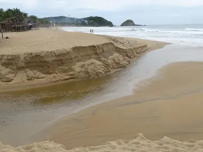 Beach Scene - Zipolite - Oaxaca - Mexico - 04 (15587133872)