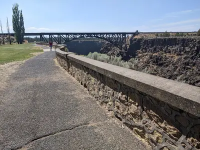 Peter Skene Ogden State Scenic Viewpoint and Crooked River Railroad Bridge