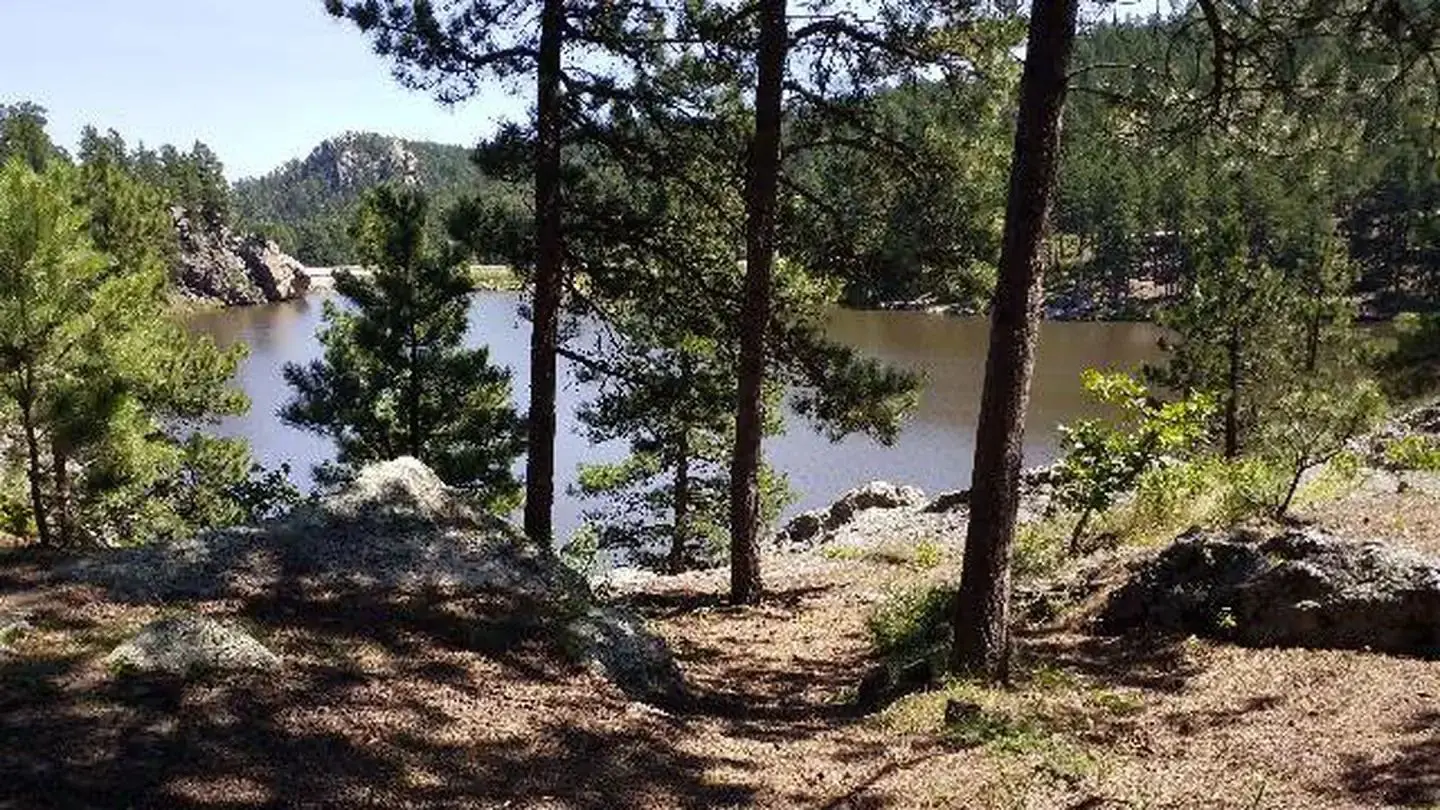 Horsethief Lake