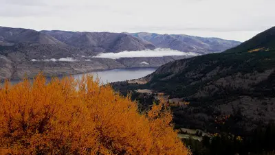 Fall Color, Lake Chelan - Flickr - brewbooks