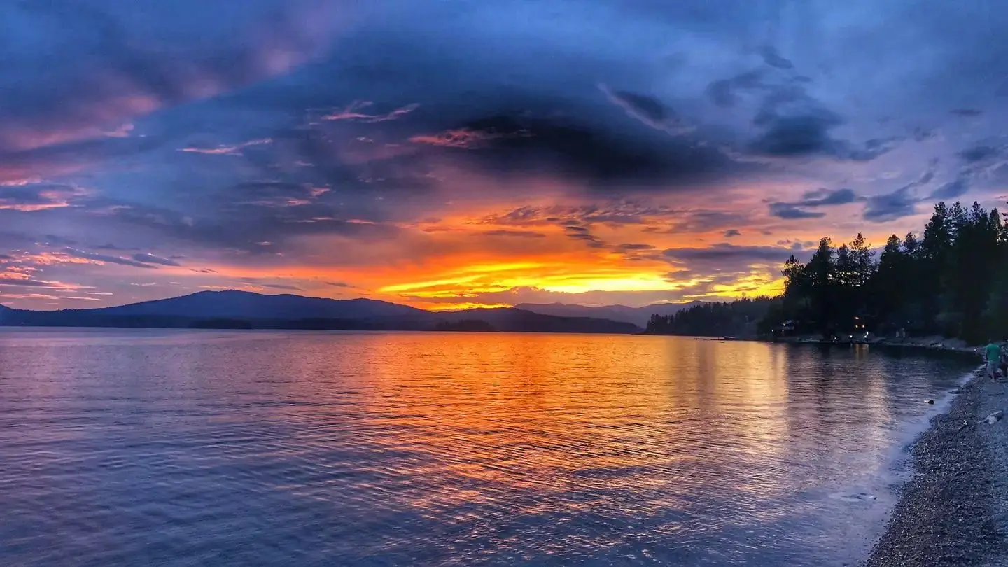 Sam Owen Sunset. Photo by Mike Hynes.