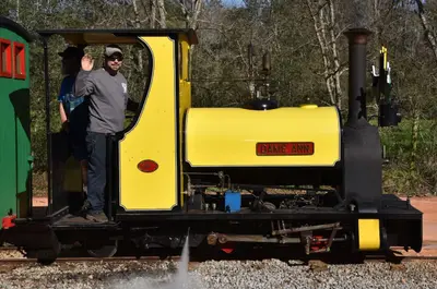 Steam tank locomotive Dame Ann in Cottontail Express livery