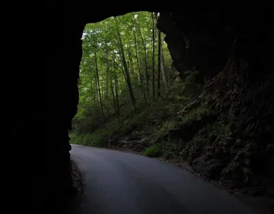 Nada tunnel from the inside (4943237171)