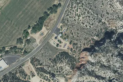 Cliffside Cabins & RV Park