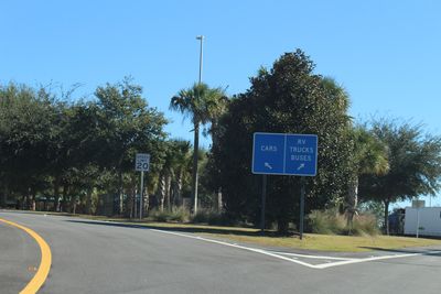 Florida I10wb rest area 30041 cars or buses