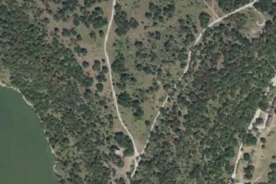 Peninsula Field
