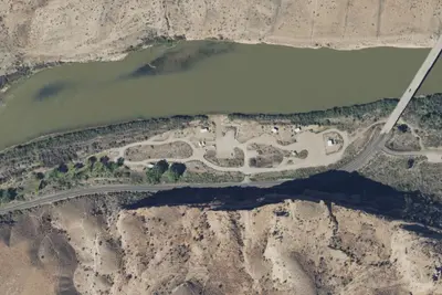 Dewey Bridge Campground