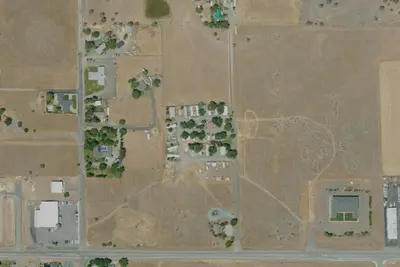 Nifty RV & Mobile Home Park