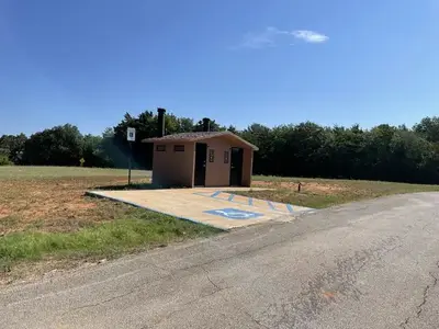 A photo of facility MURRELL PARK with restroom shown