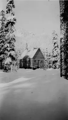 Cabin at Snoqualmie Ski Park, 1935 (31101054414)