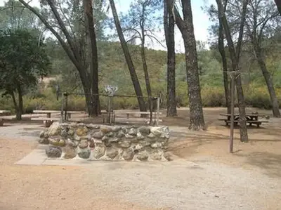 Pines Group Site - Stony Gorge Reservoir