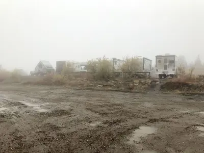 Southbound RV parking mates (48681147152)