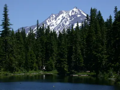 Mt. Jefferson from Pine Ridge Lake - panoramio