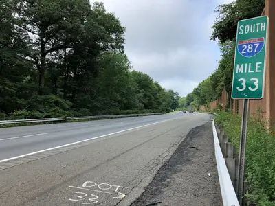 2018-07-28 09 21 17 View south along Interstate 287 just south of Exit 33 in Harding Township, Morris County, New Jersey