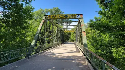 Valkommen Pedestrian Bridge - Lindsborg KS