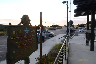 Stop by Blue Star Memorial Highway (A tribute to the Armed Forces that have defended the USA) - panoramio