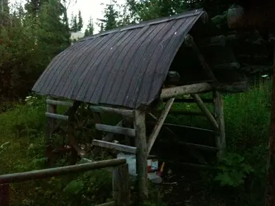 Cabin ^1 - panoramio