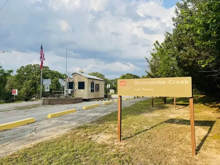 A photo of facility BUNCOMBE CREEK with No Amenities Shown