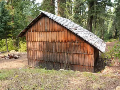 Parker Meadows Shelter 5 - Rogue River NF Oregon