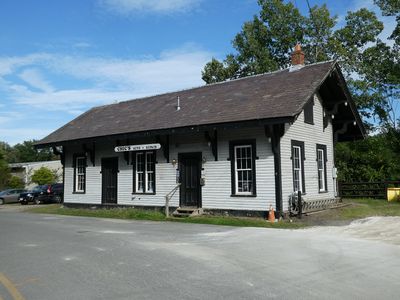 Cheshire station building, September 2022