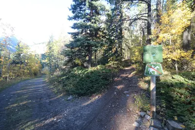 Autumn hike up Jewell pass Kananaskis Alberta Canada 2015 (21581244560)