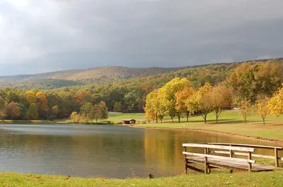 Lake Tranquility - panoramio - Randy Showalter